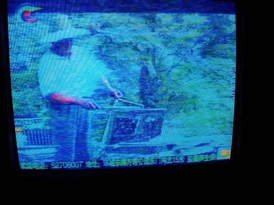 上广电D2172型21寸彩电色彩异常维修分析