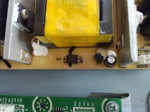 海信TLM22V08液晶电视拆解与维修 巧解屏幕变色故障